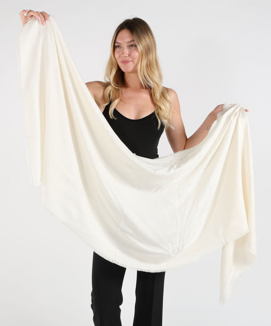 Sciarpe ELISABETTA FRANCHI Foulard in viscosa e modal Burro | ELISABETTA FRANCHI