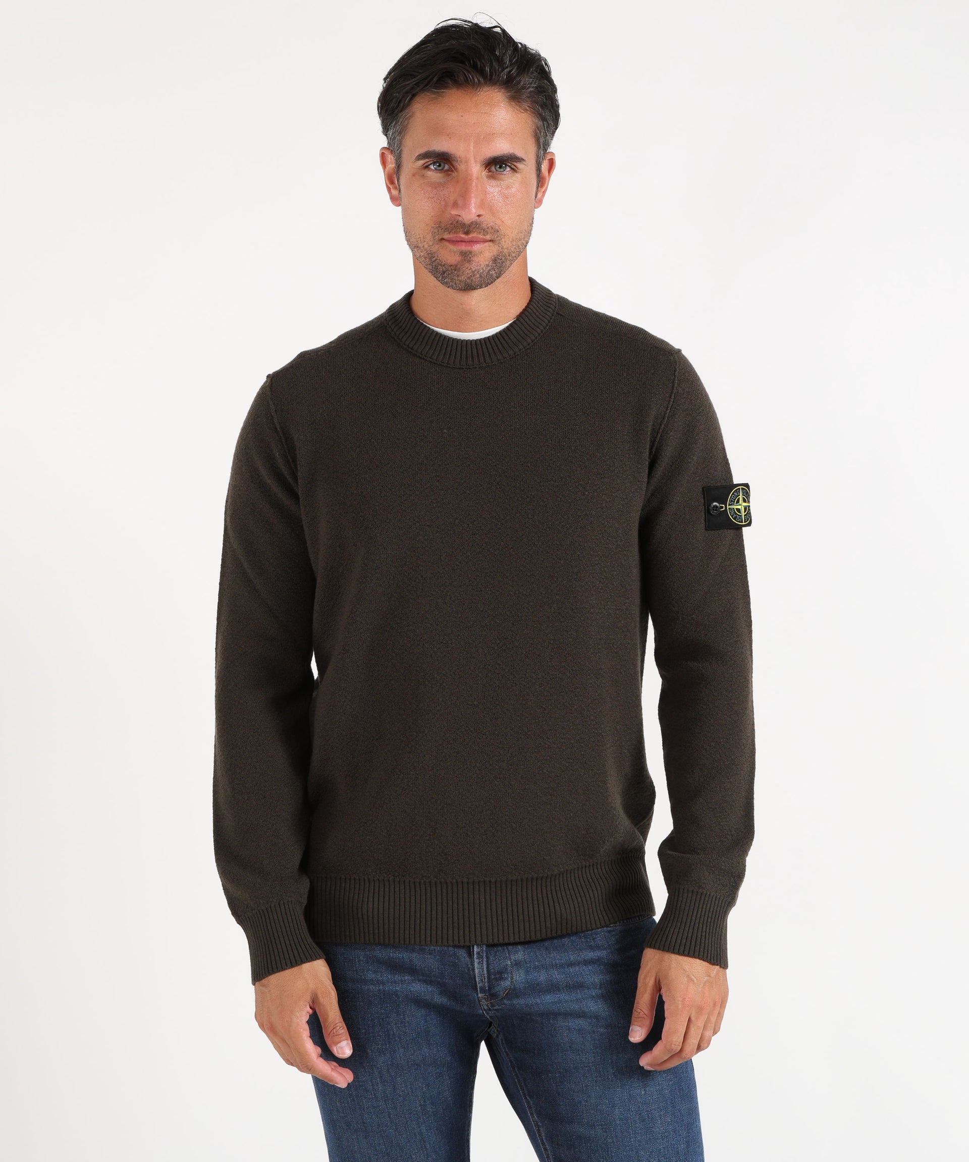STONE ISLAND PURE RWS WOOL
Maglione girocollo vestibilità ampia con finiture a costine