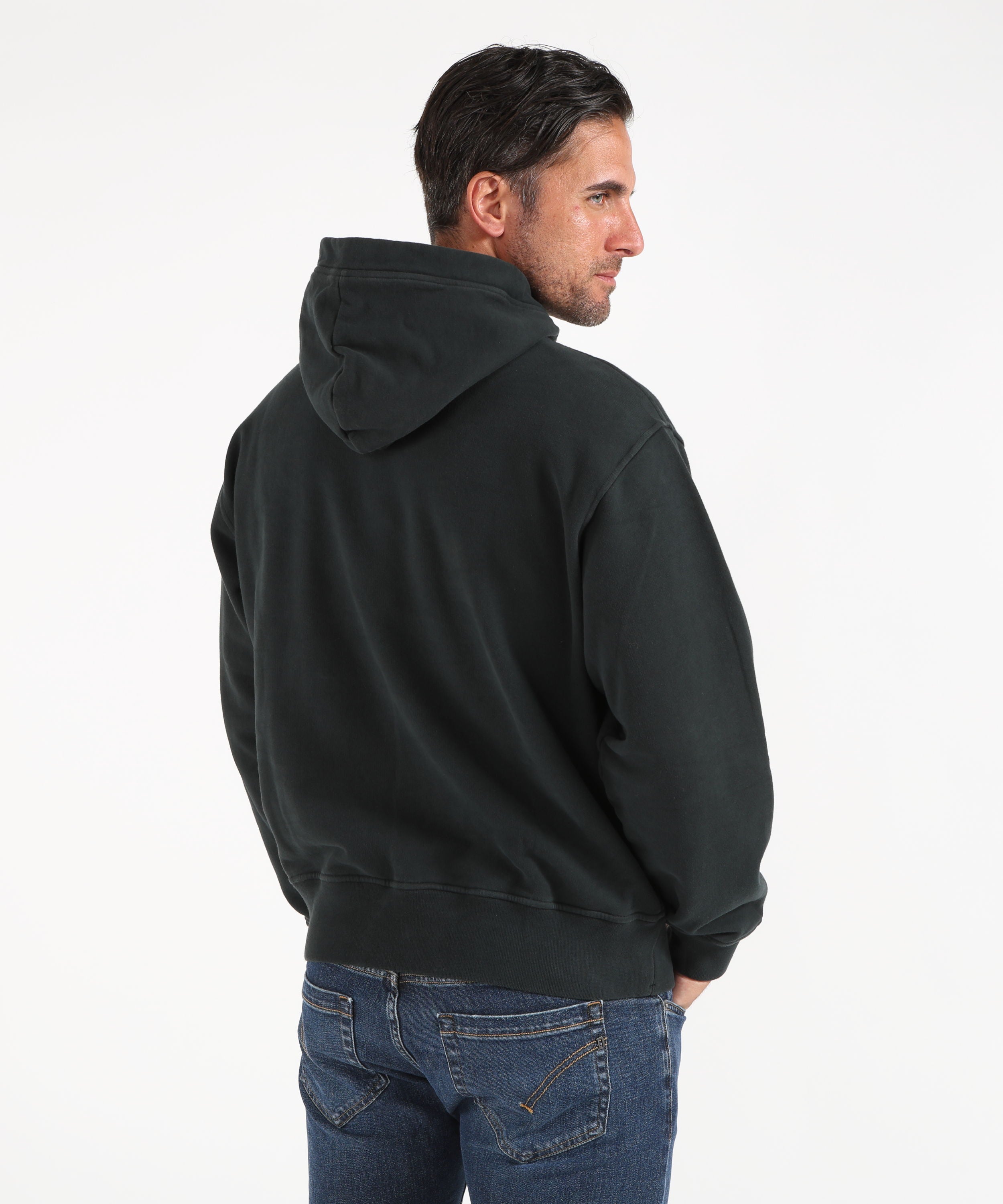 Felpe STONE ISLAND BRUSHED ORGANIC COTTON FLEECE
Felpa vestibilità oversize con cappuccio, zip e tasca a marsupio Verde scuro | STONE ISLAND