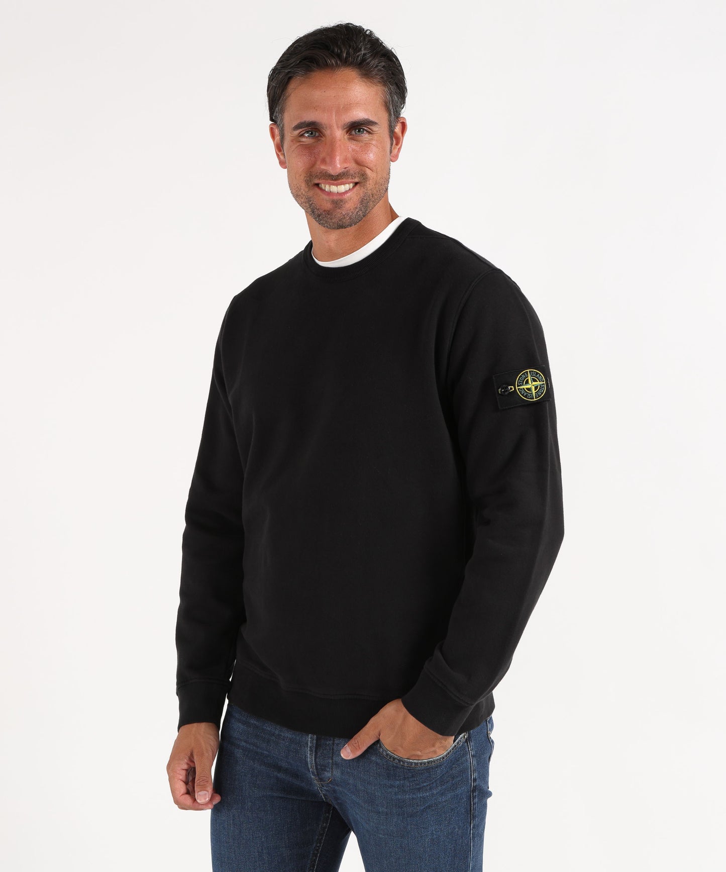 STONE ISLAND BRUSHED ORGANIC COTTON FLEECE
Felpa girocollo vestibilità regular con inserti a costine