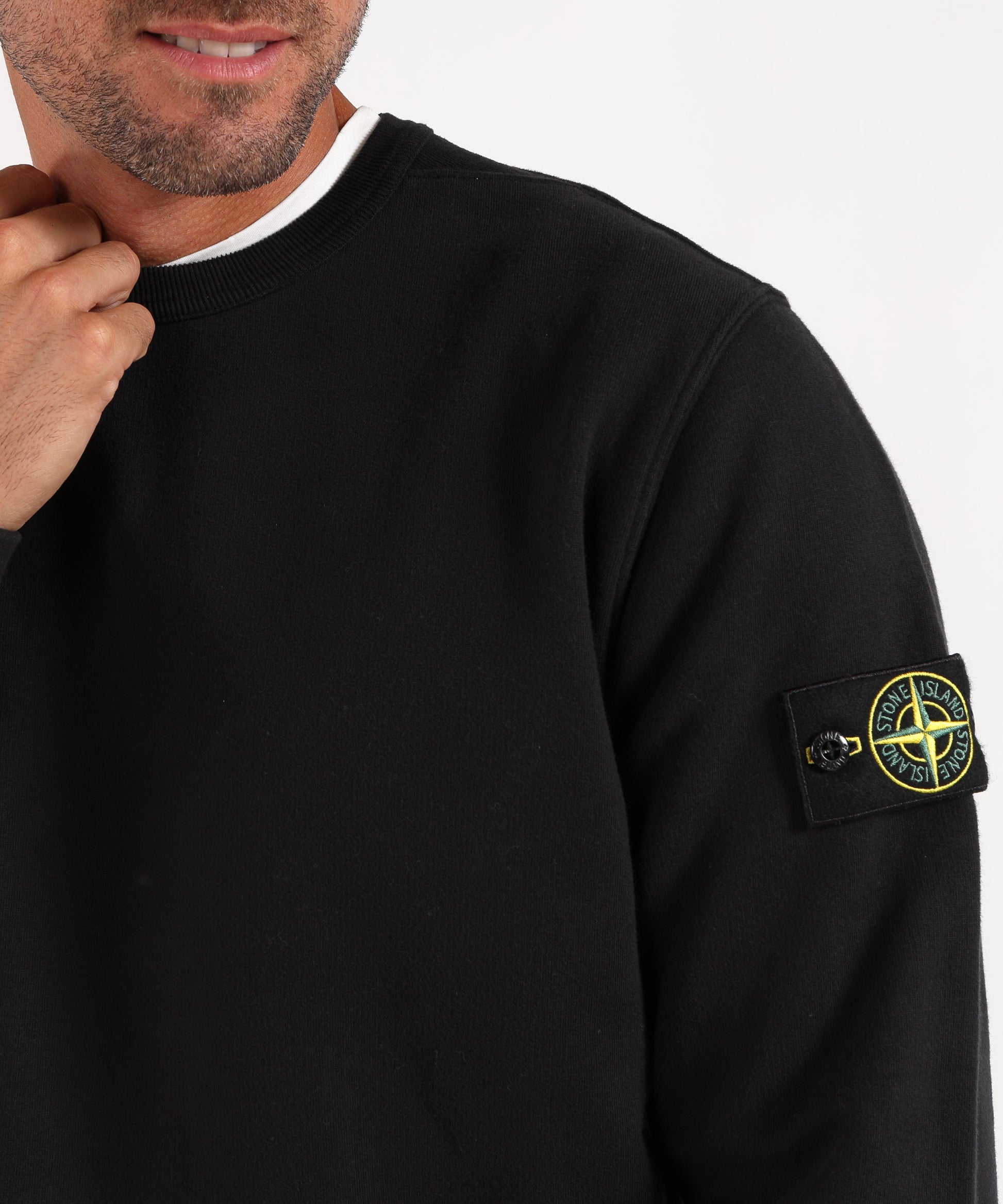 Felpe STONE ISLAND BRUSHED ORGANIC COTTON FLEECE
Felpa girocollo vestibilità regular con inserti a costine Nero | STONE ISLAND
