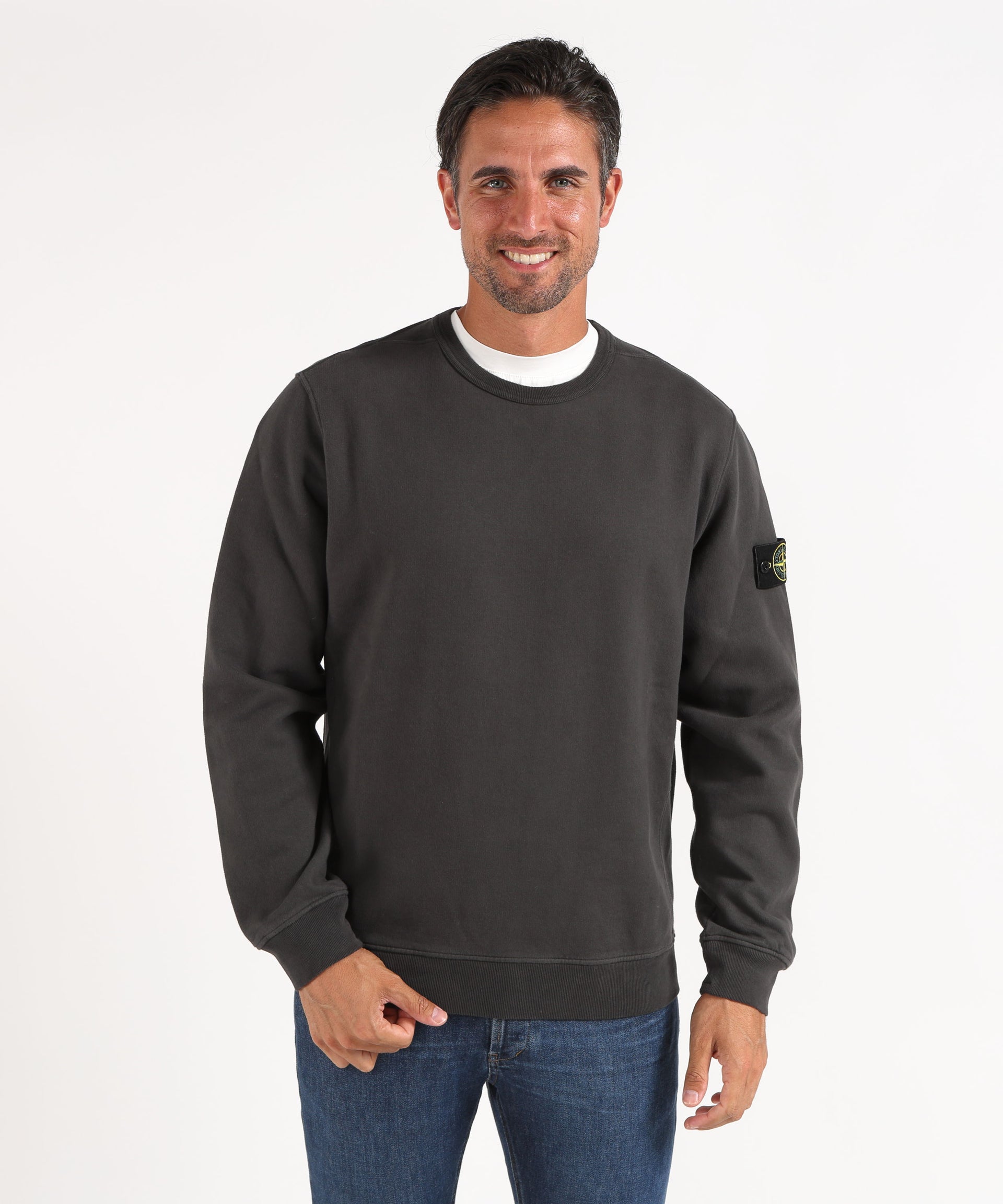 STONE ISLAND BRUSHED ORGANIC COTTON FLEECE
Felpa girocollo vestibilità regular con inserti a costine