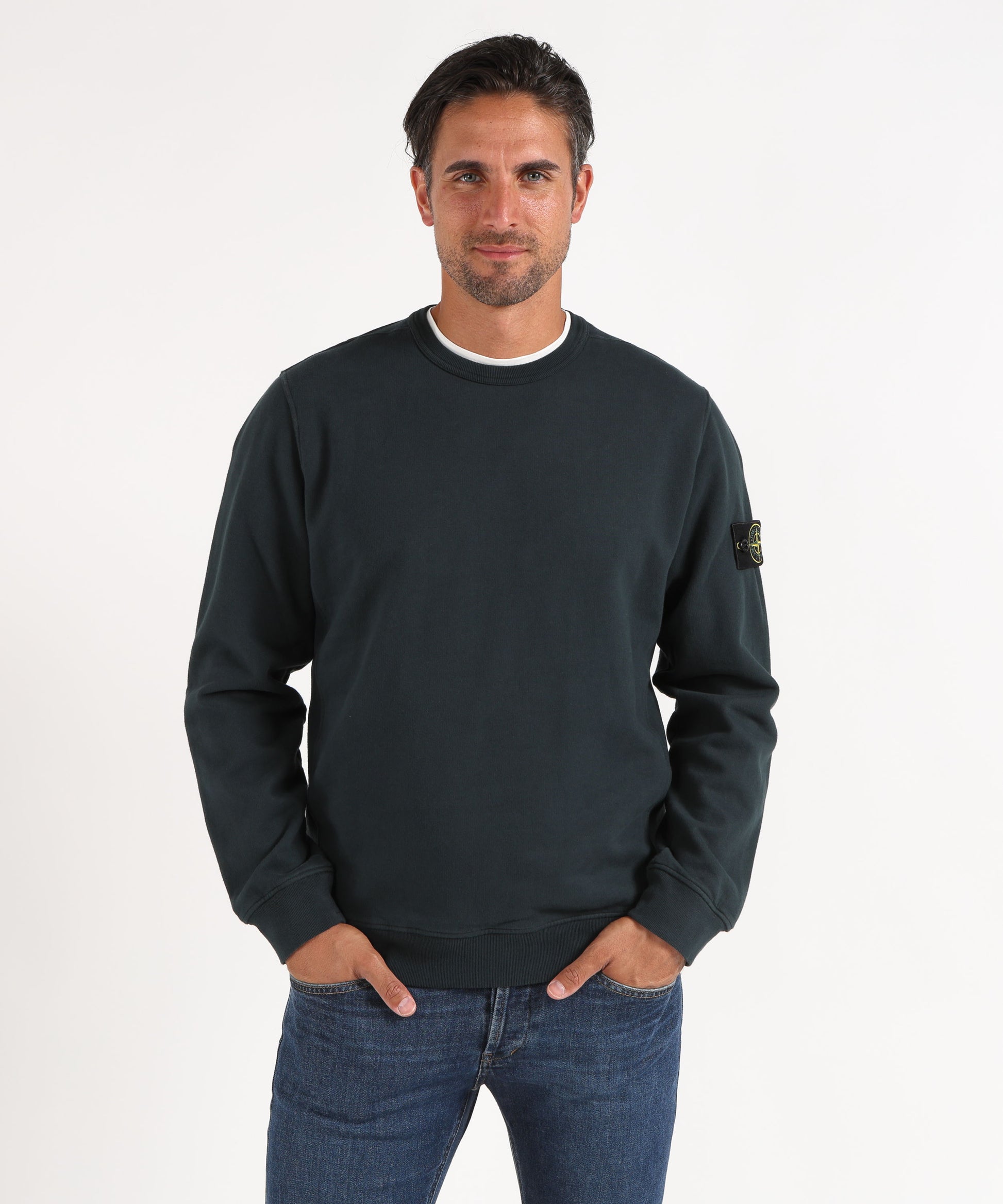 Felpe STONE ISLAND BRUSHED ORGANIC COTTON FLEECE
Felpa girocollo vestibilità regular con inserti a costine Verde scuro | STONE ISLAND