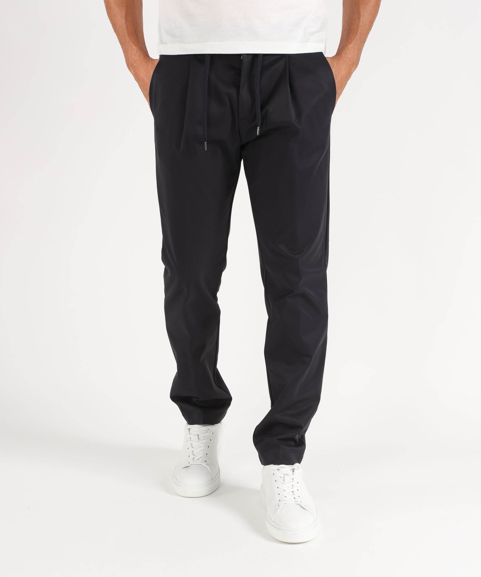 Pantaloni HERNO Pantaloni slim fit Herno in cotone con coulisse in vita e passanti Blu | HERNO