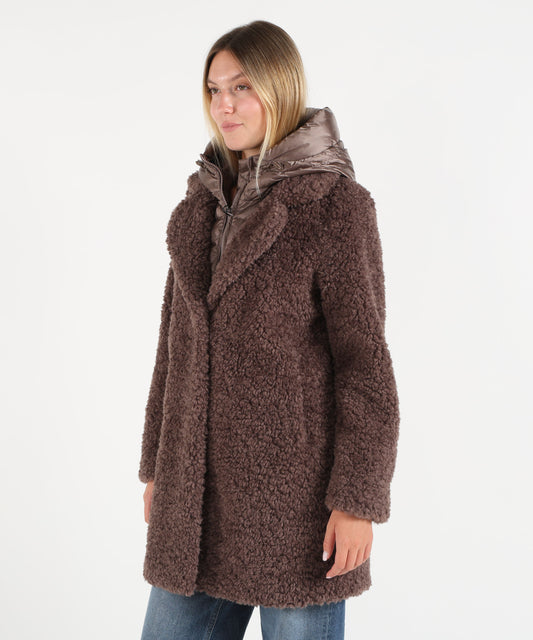 Cappotti BOMBOOGIE Odessa Overcoat - Cappotto lungo in ecopelliccia effetto agnellino Bronzo | BOMBOOGIE