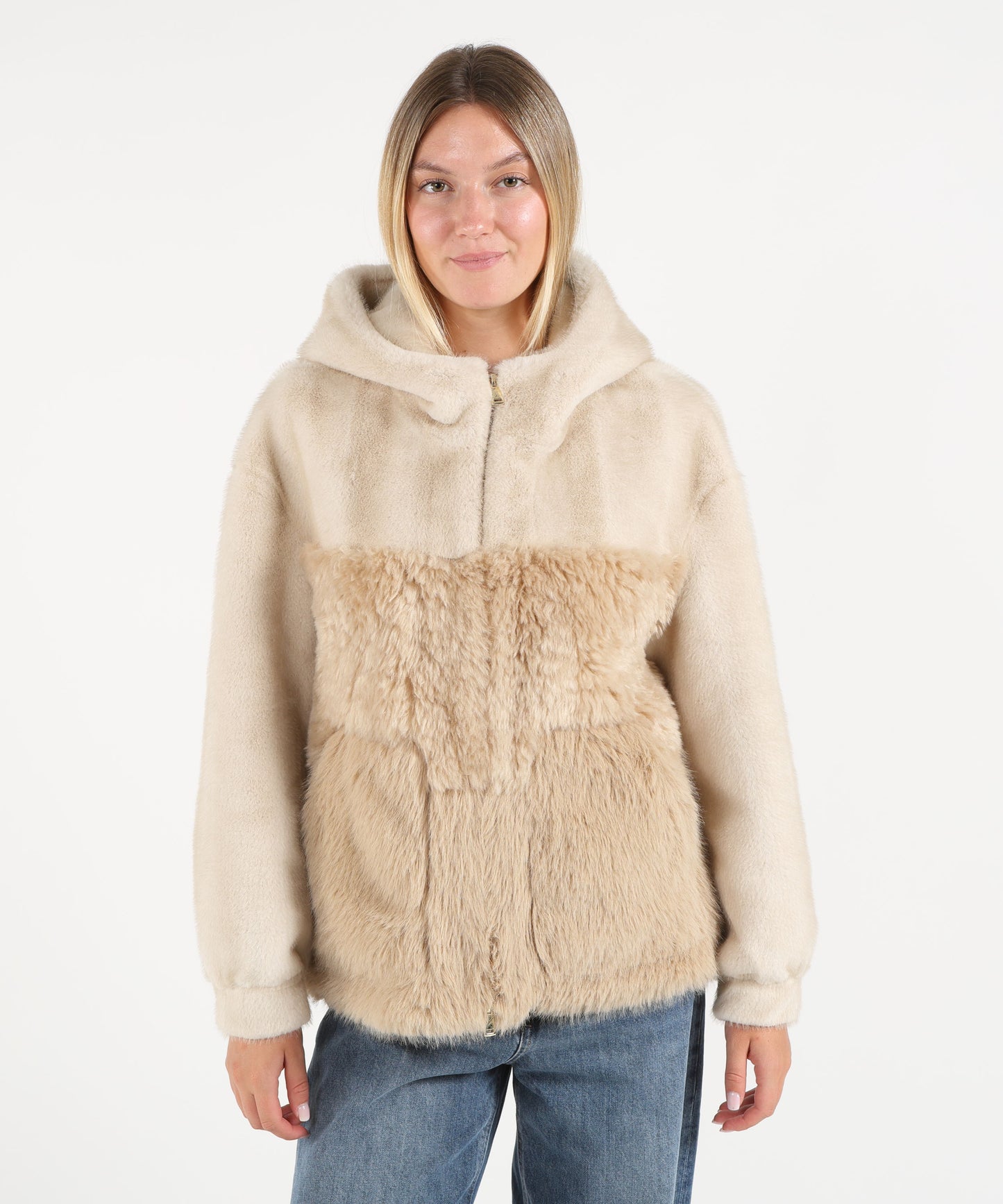 BULLY Eco pelliccia con cappuccio