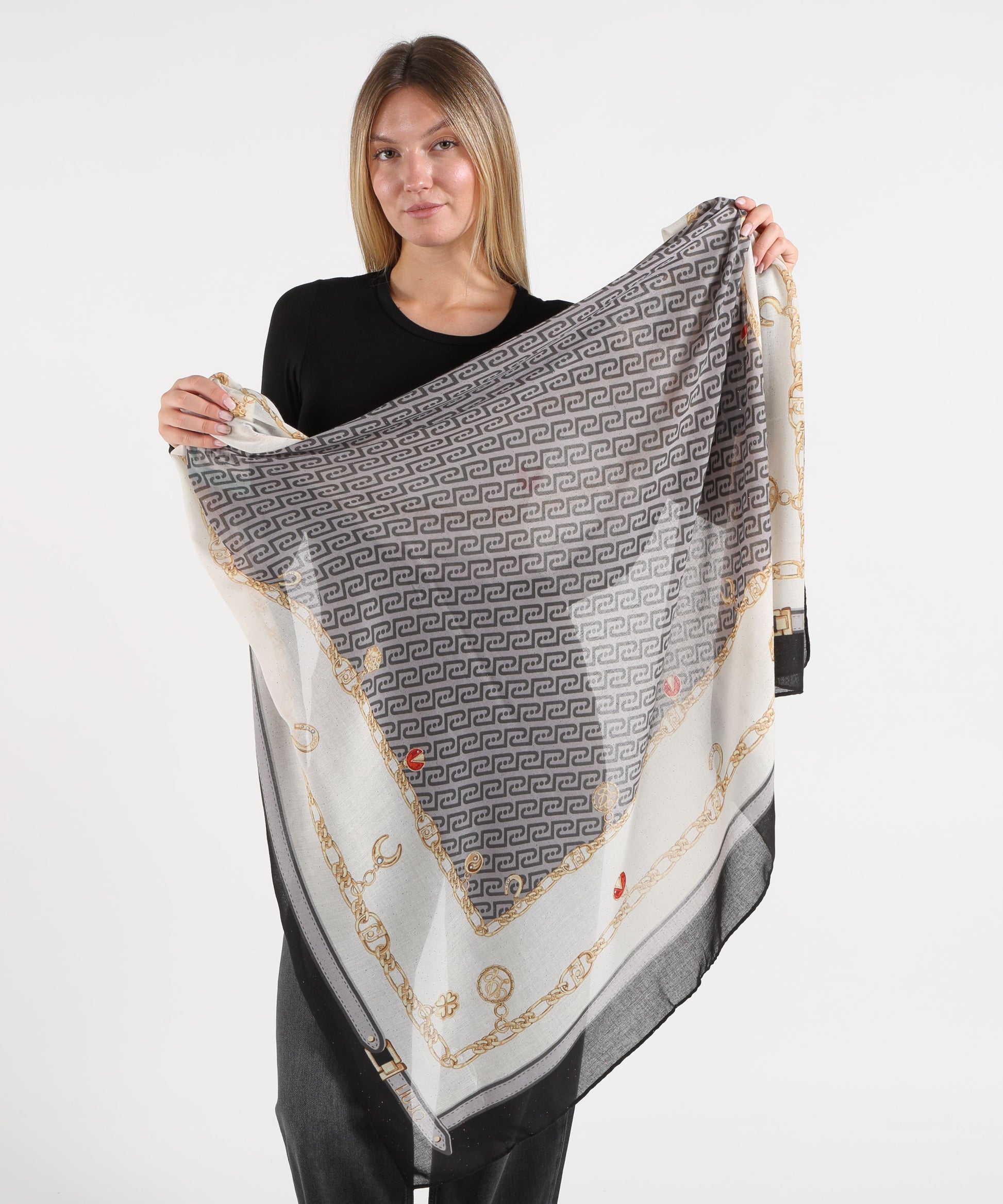 Foulard LIUJO SOFT Foulard grande con stampa charms Nero | LIUJO SOFT