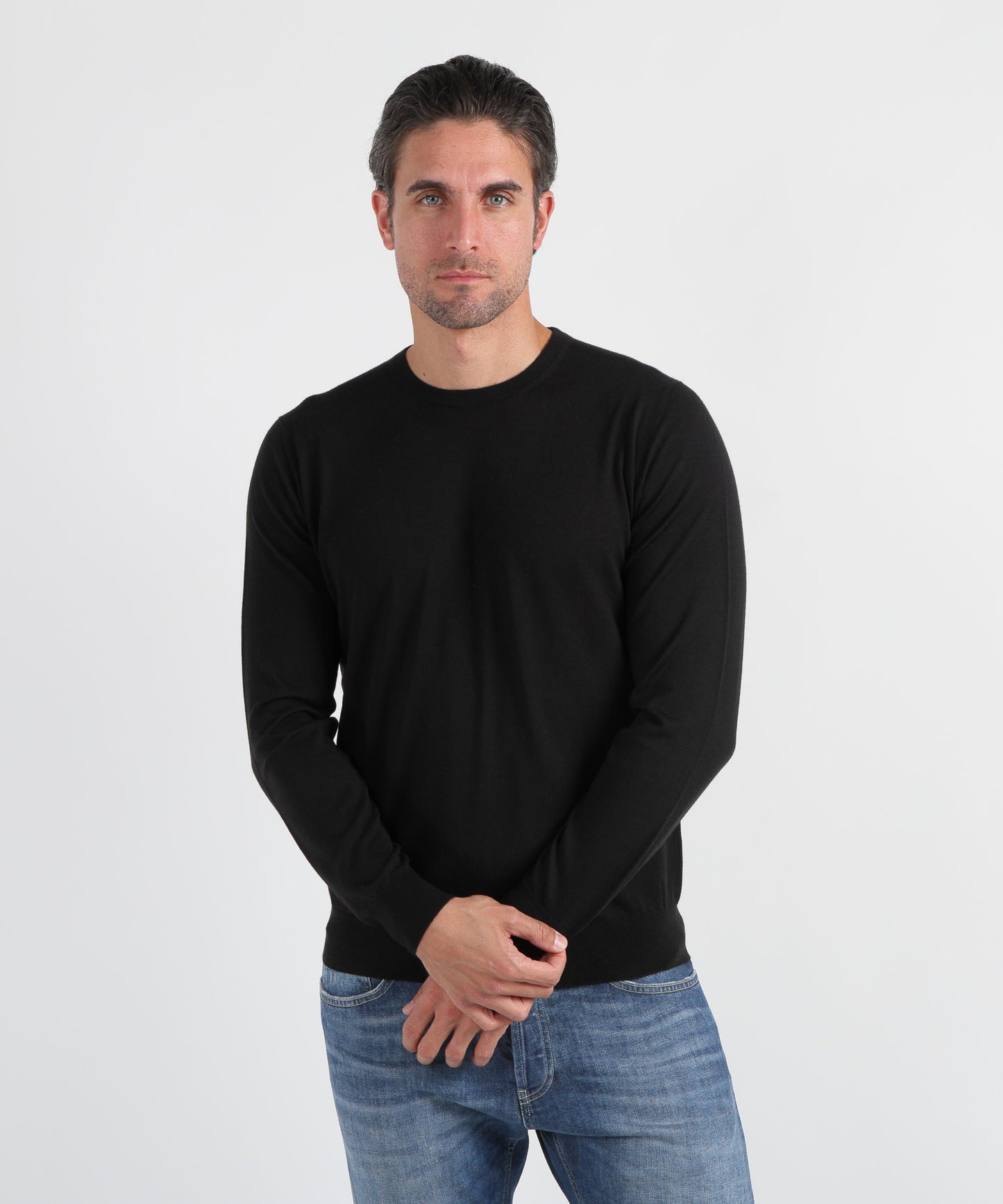 FILIPPO DE LAURENTIIS Ultra-Light Crew Neck Sweater in Merino Wool, Silk and Cashmere – Slim Fit 