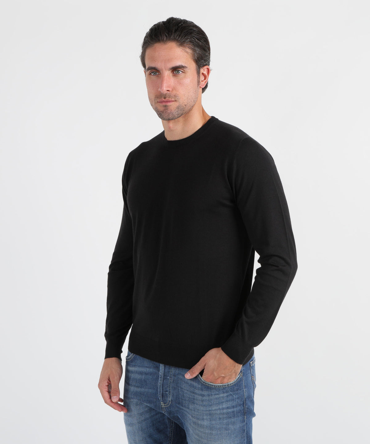 FILIPPO DE LAURENTIIS Ultra-Light Crew Neck Sweater in Merino Wool, Silk and Cashmere – Slim Fit 