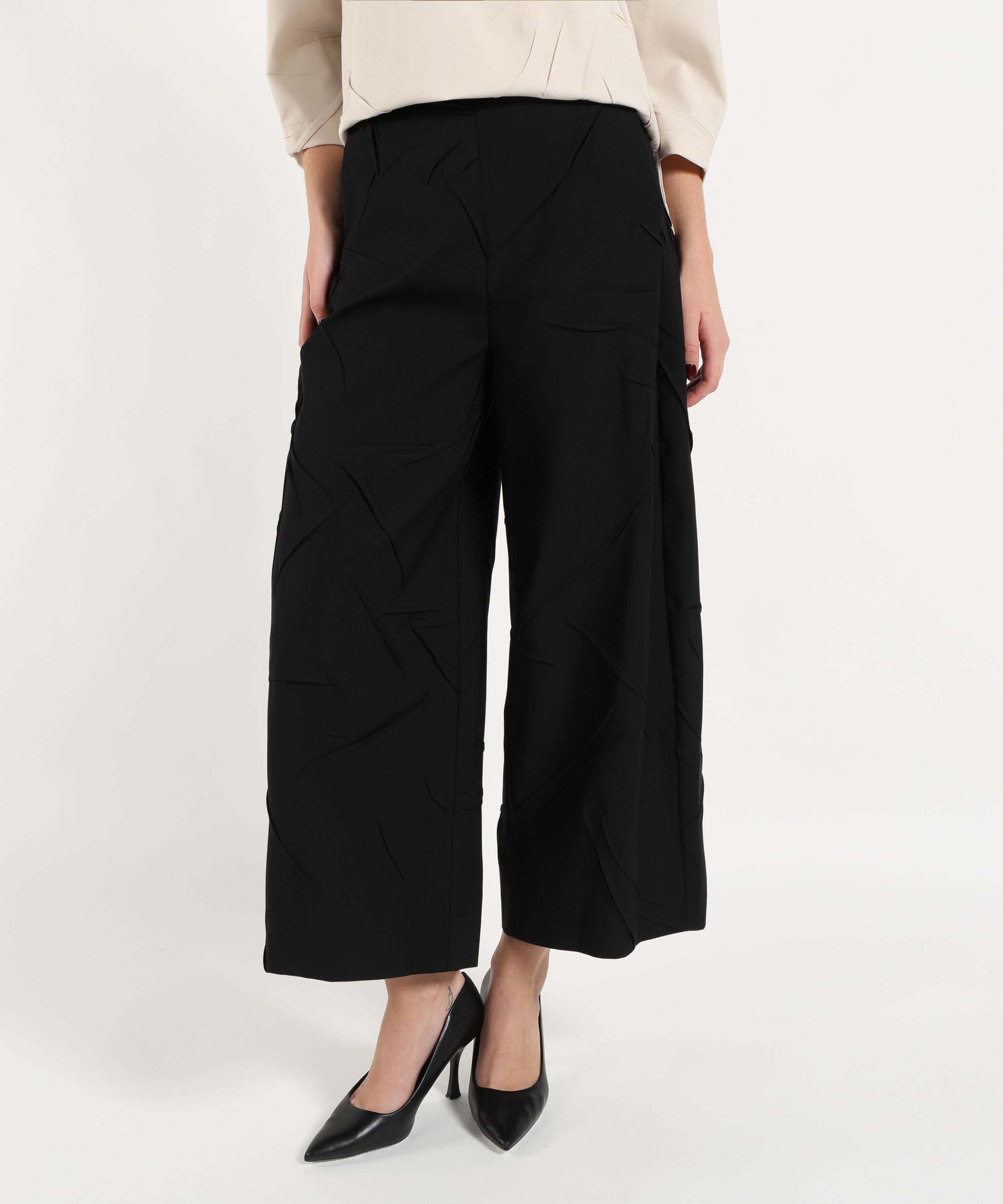 Pantaloni MEIMEI pantalone da donna Meimeij ampio e cropped con pieghe Nero | MEIMEI