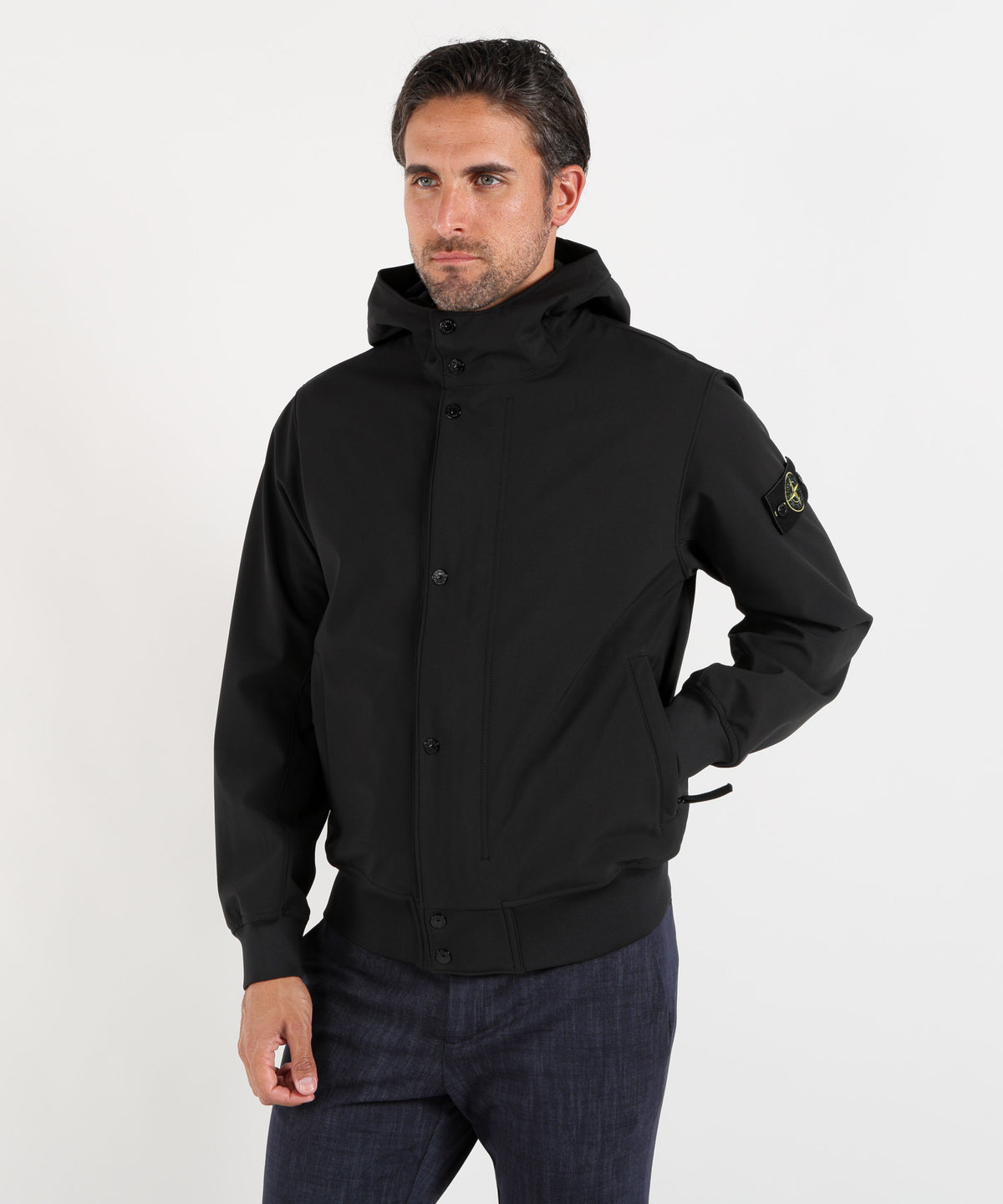 Parka STONE ISLAND LIGHT SOFT SHELL-R E.DYE® TECHNOLOGY IN RECYCLED POLYESTER - Giacca con cappuccio e membrana resistente ad acqua e vento Nero | STONE ISLAND