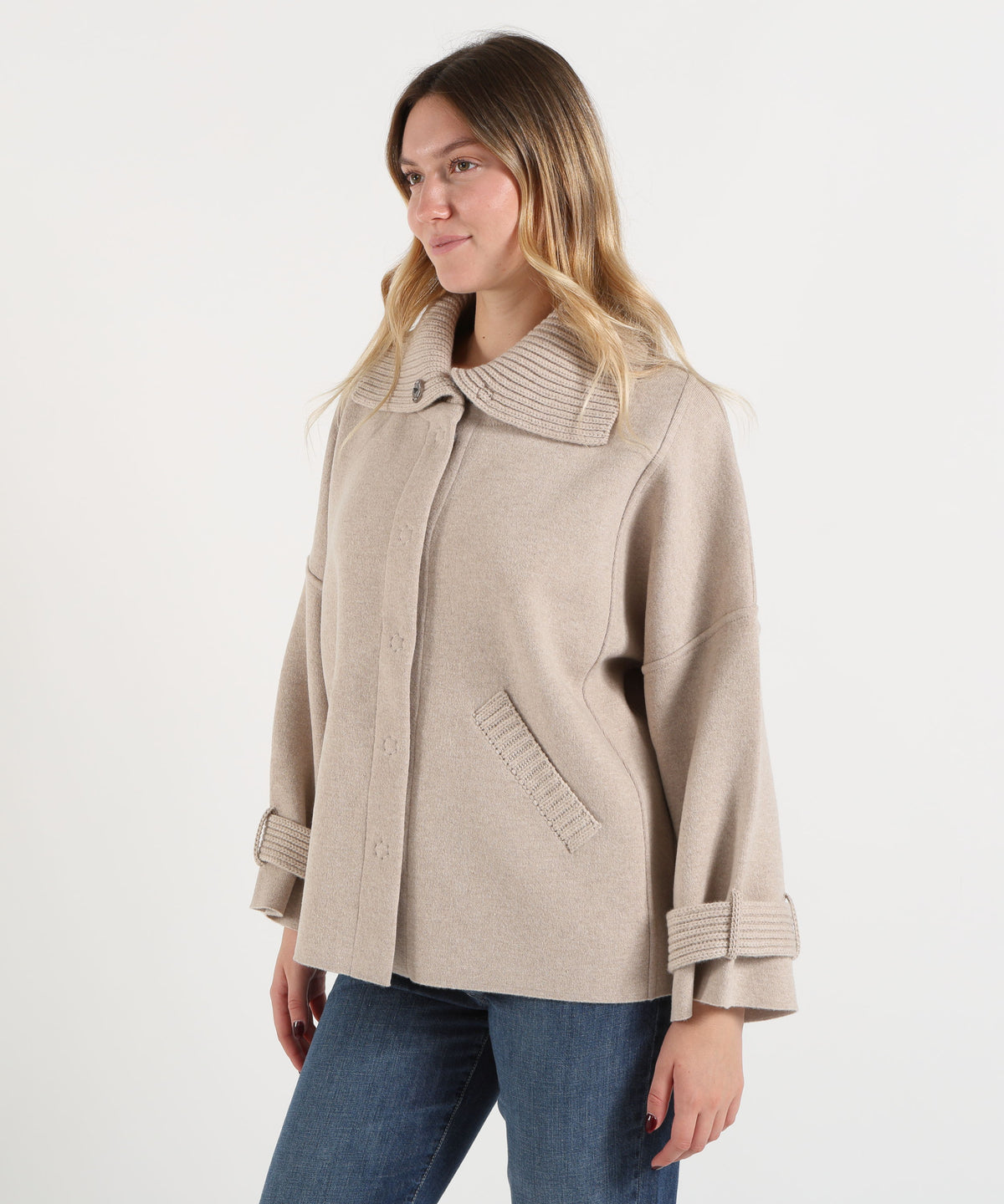 D.EXTERIOR Cappa Donna con Chiusura a Clip e Dettagli in Maglia a Coste