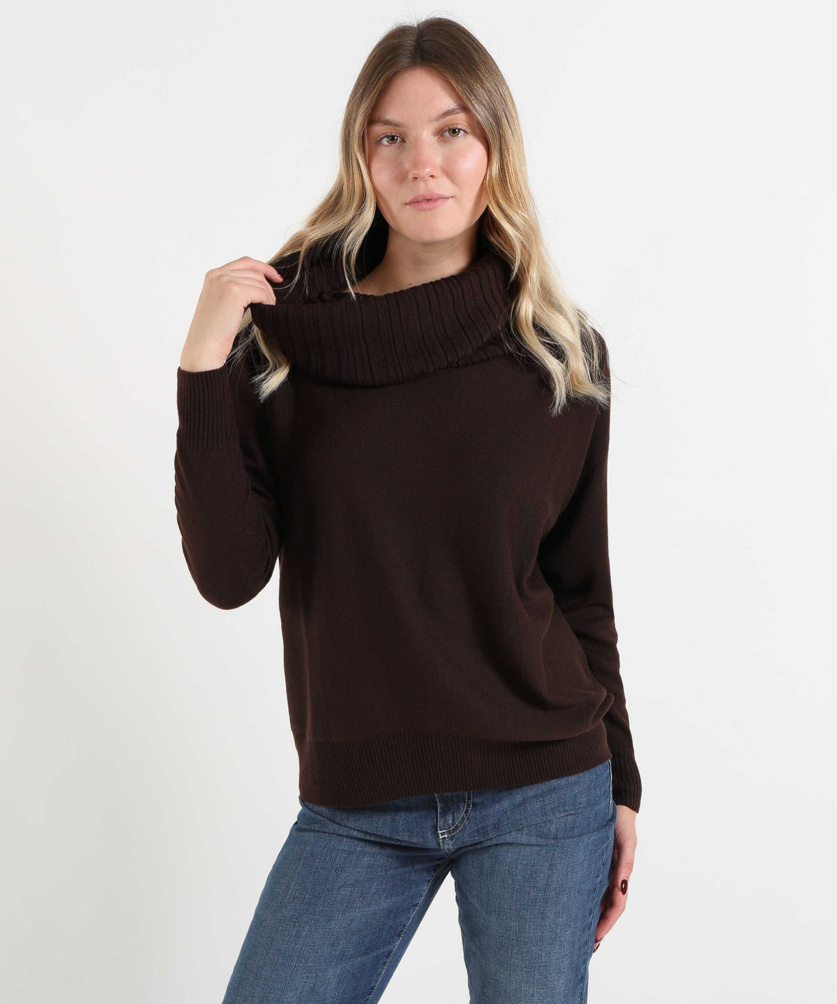 Knitwear D.EXTERIOR Soft Sweater with Funnel Neck Cioccolato | D.EXTERIOR